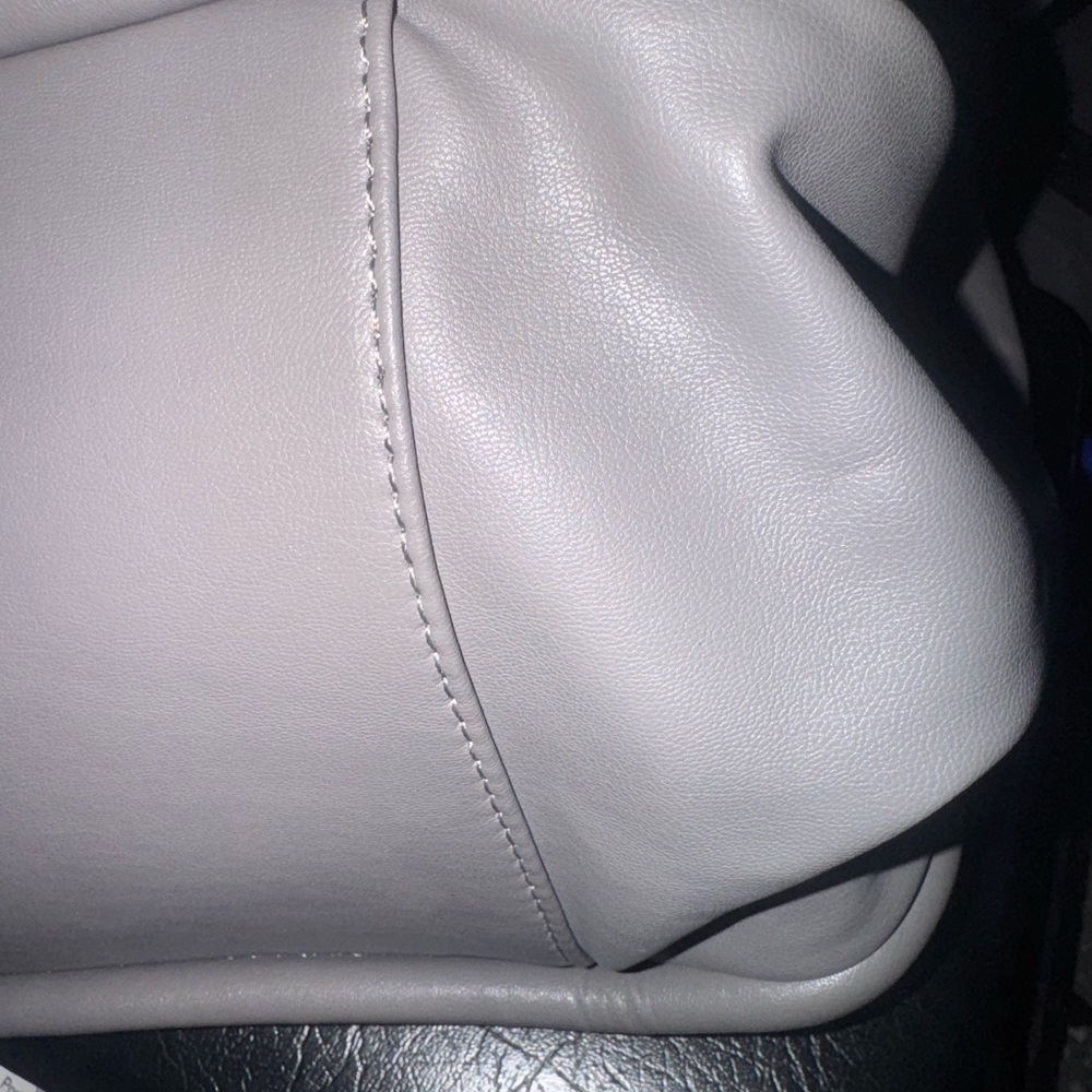 Elegant Gray Women's Handbag - Picture 13 of 14